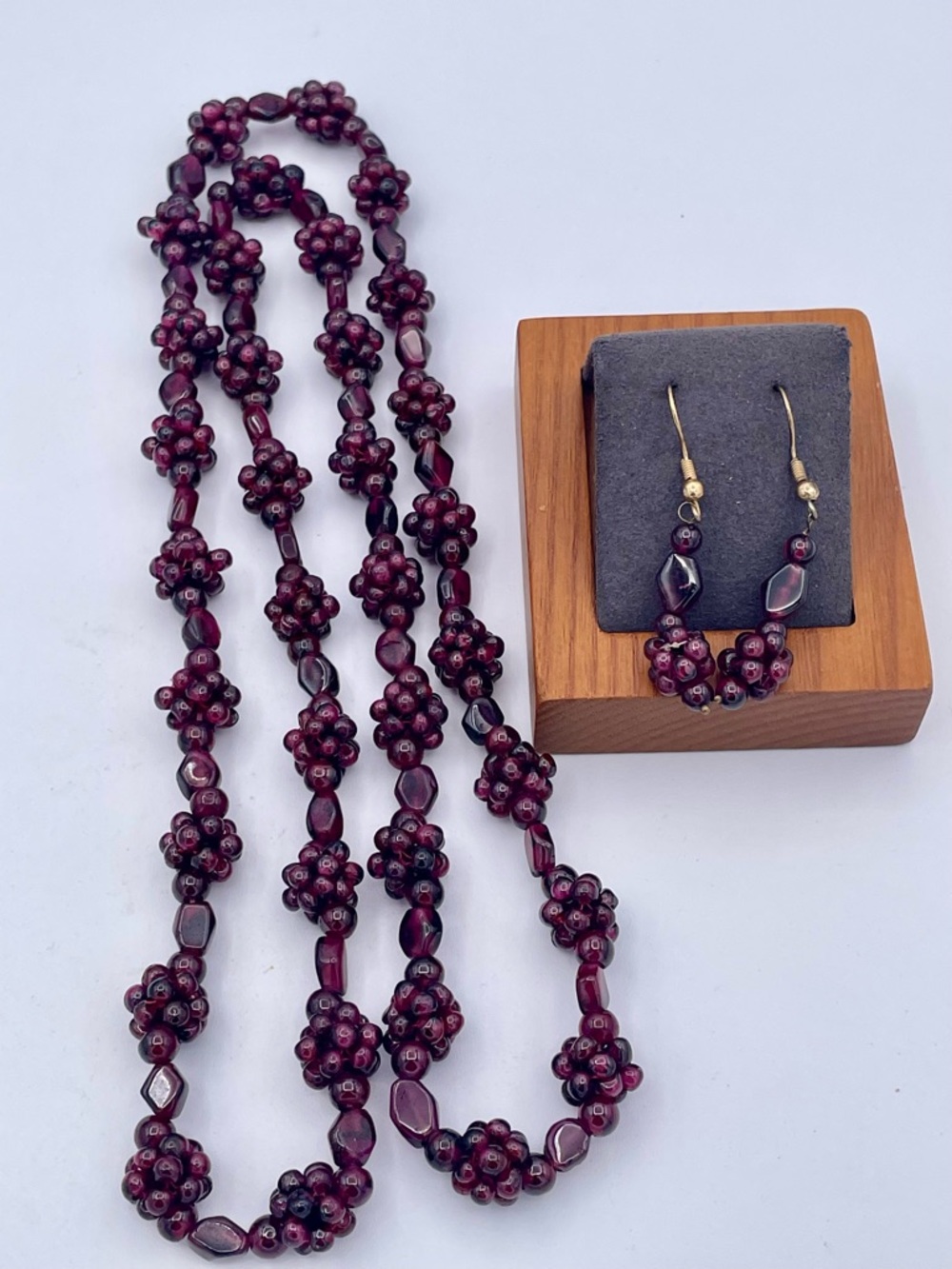Vintage Almandine Garnet Beaded Necklace & Earrings Set 30” Long Cluster 424 ct
